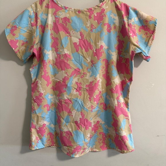 Colorful Women's Top - Picture 2 of 4